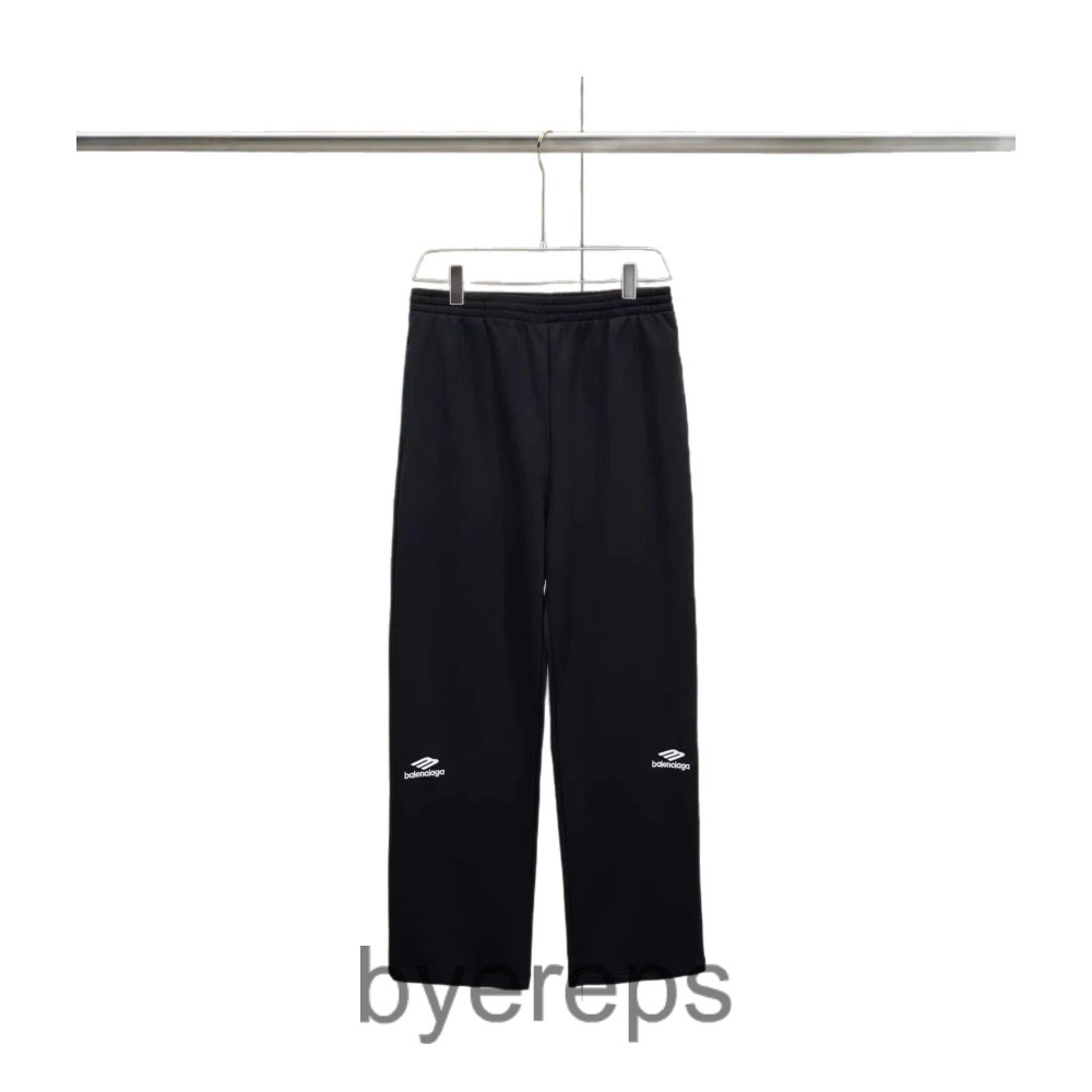 20+ Budget Balenciaga Logo Sweats — photo 2 of 4