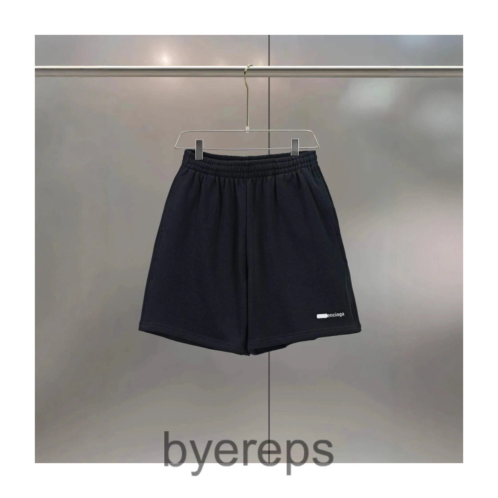 20+ More Balenciaga Shorts — photo 2 of 4