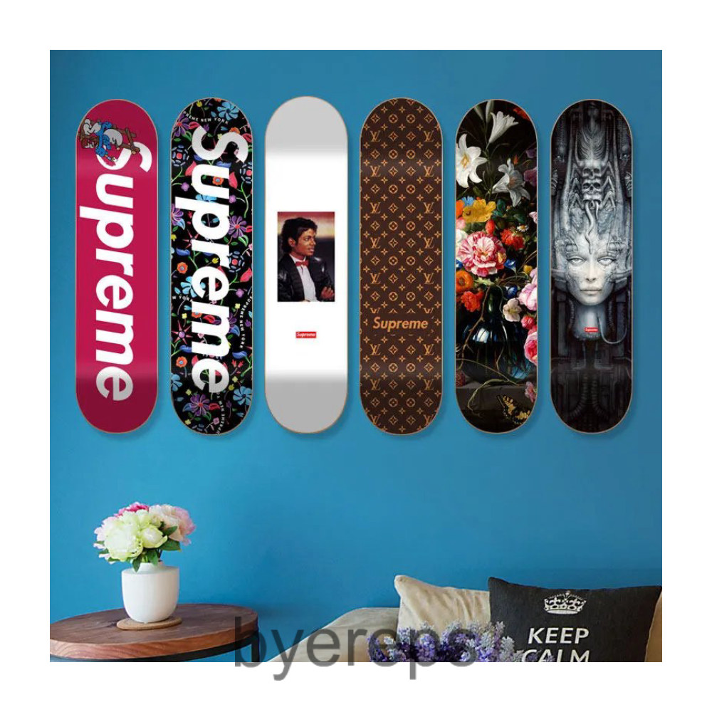 20+ Supreme Skateboards