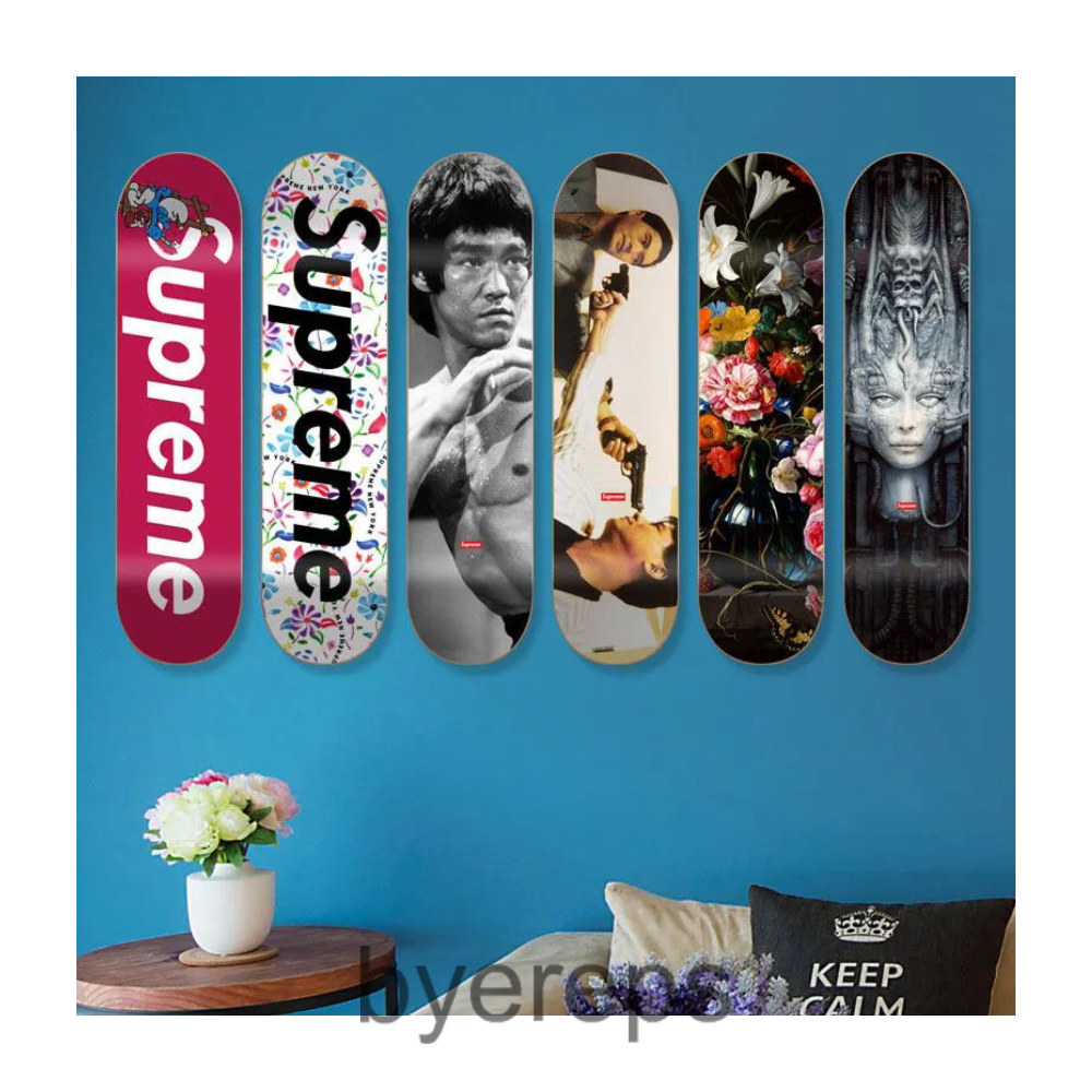 20+ Supreme Skateboards — photo 2 of 4