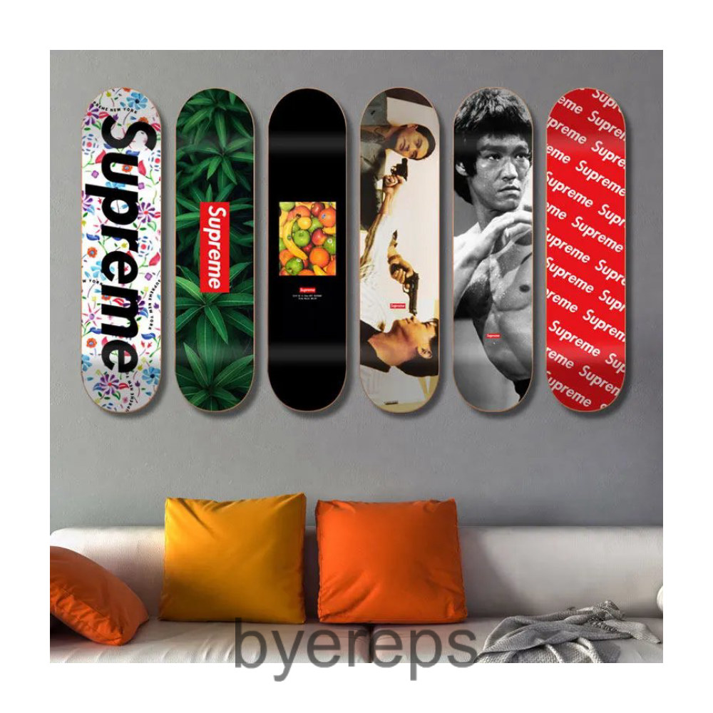20+ Supreme Skateboards — photo 4 of 4