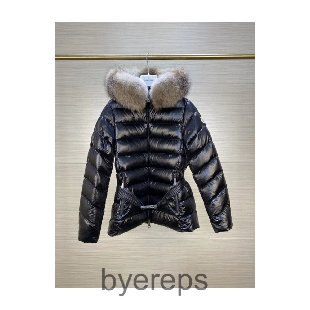 $550-880 Casual Fashion Down Jacket