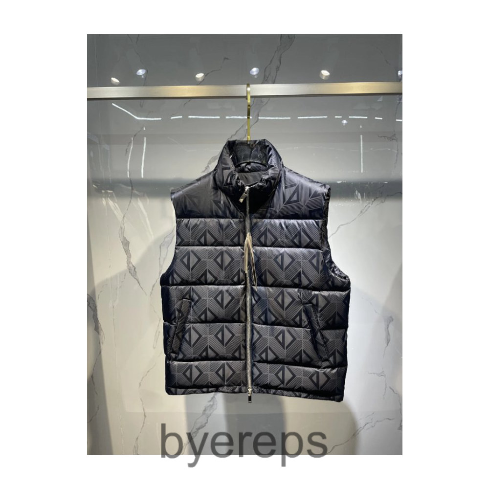 $555-850 Fashion Down Jacket