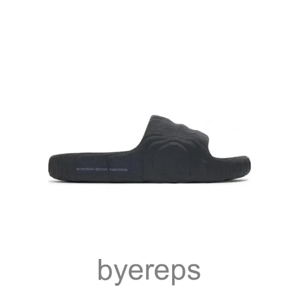 Adidas Adilette Slides — photo 3 of 4