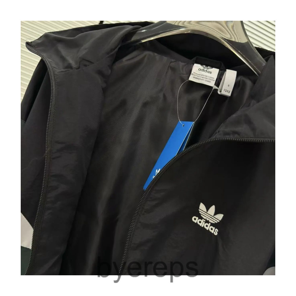 Adidas sports top (2+ Colourways) — photo 4 of 4