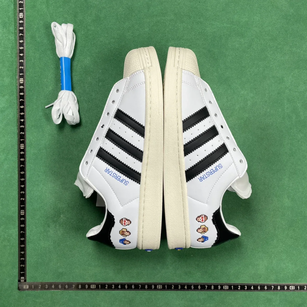 adidas Superstar