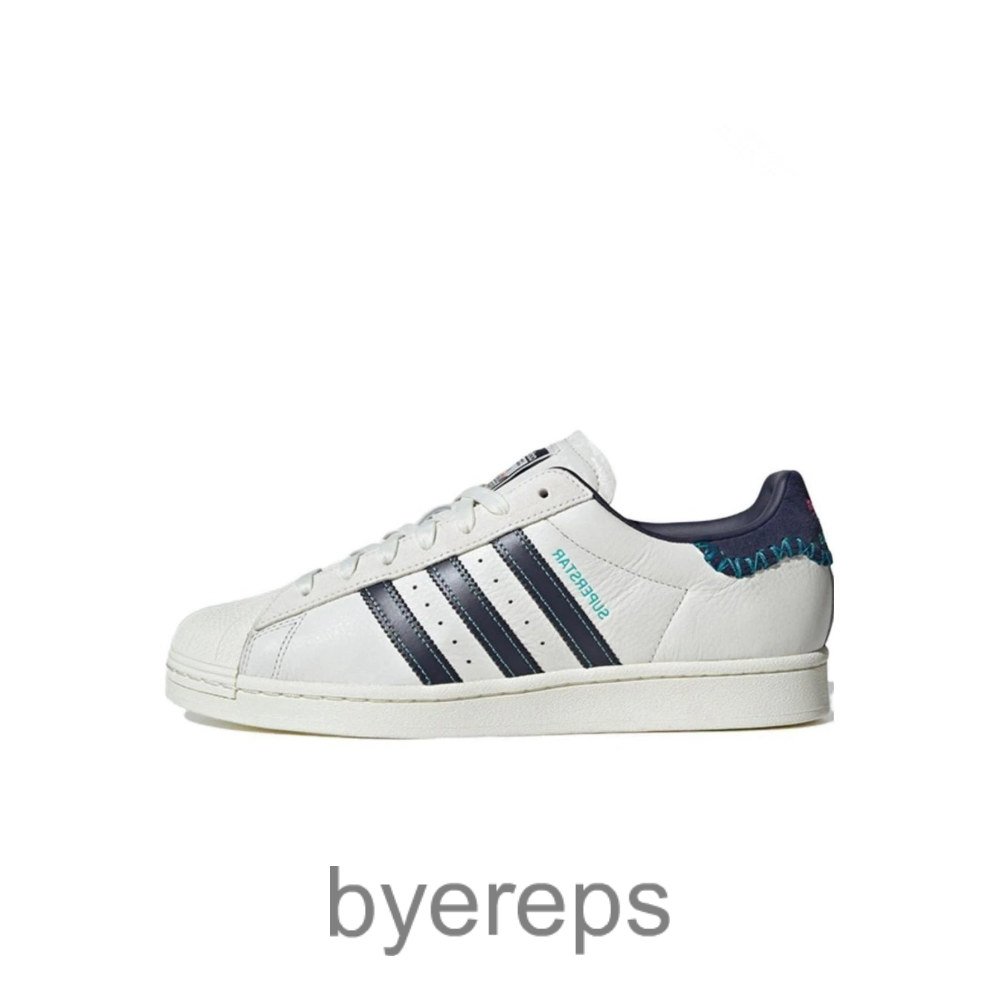 Adidas Superstar Black — photo 2 of 4