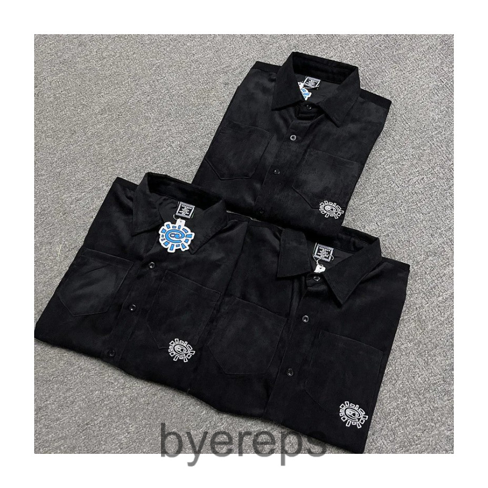 Adwysd button-up