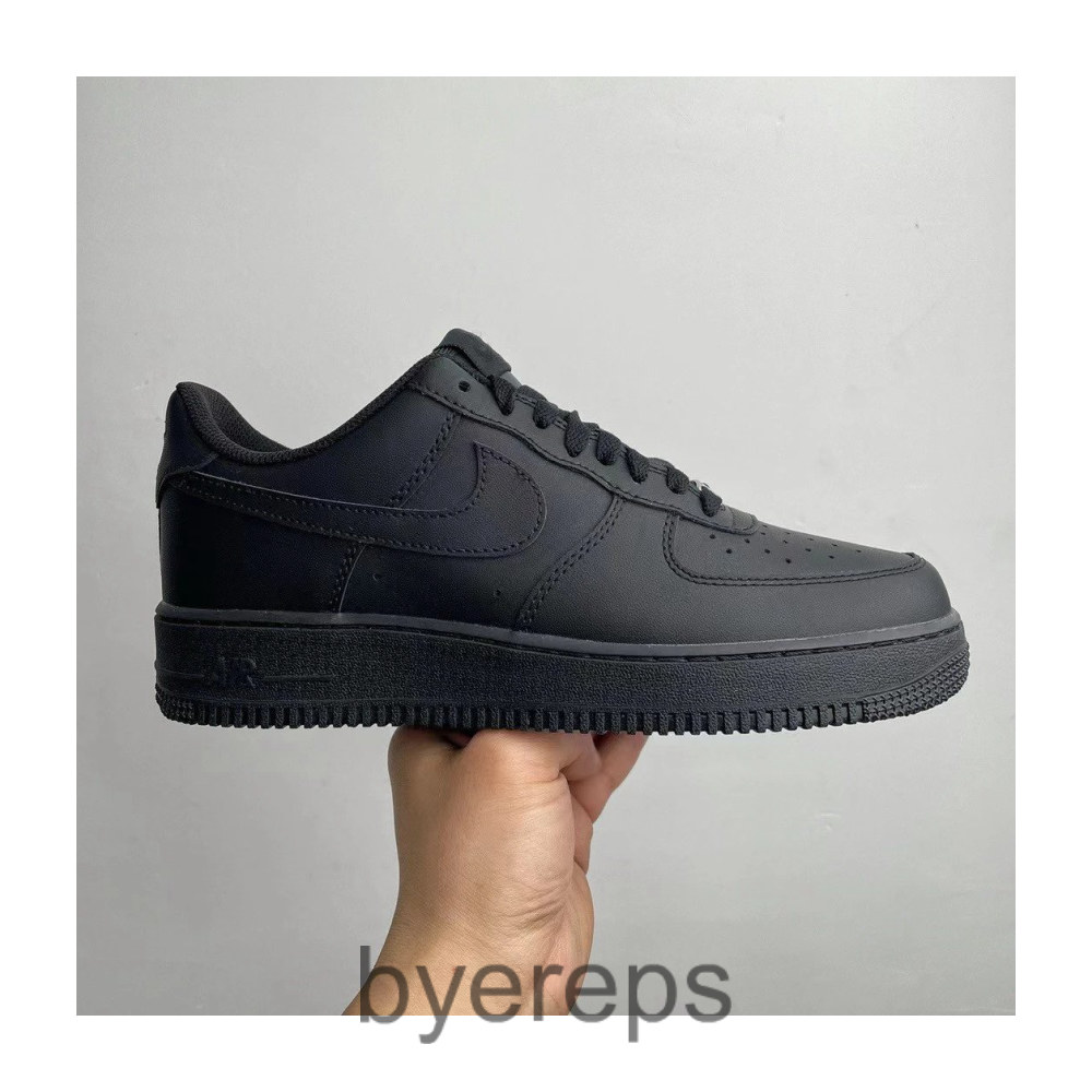 Nike Air Force 1 Red — photo 2 of 4