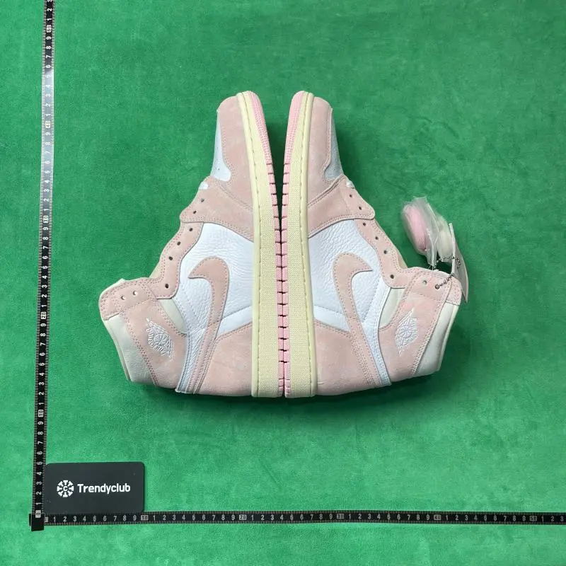 Air Jordan 1 High
