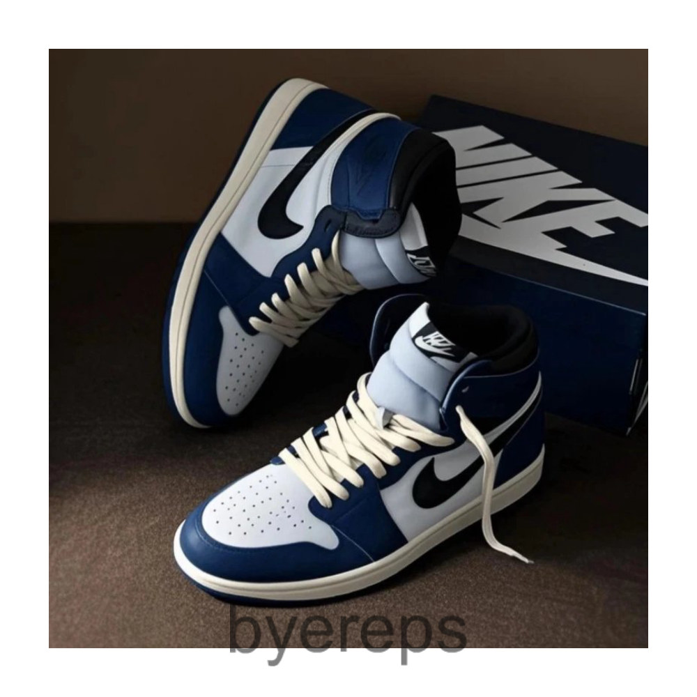 Air Jordan 1 High UNC — photo 3 of 4