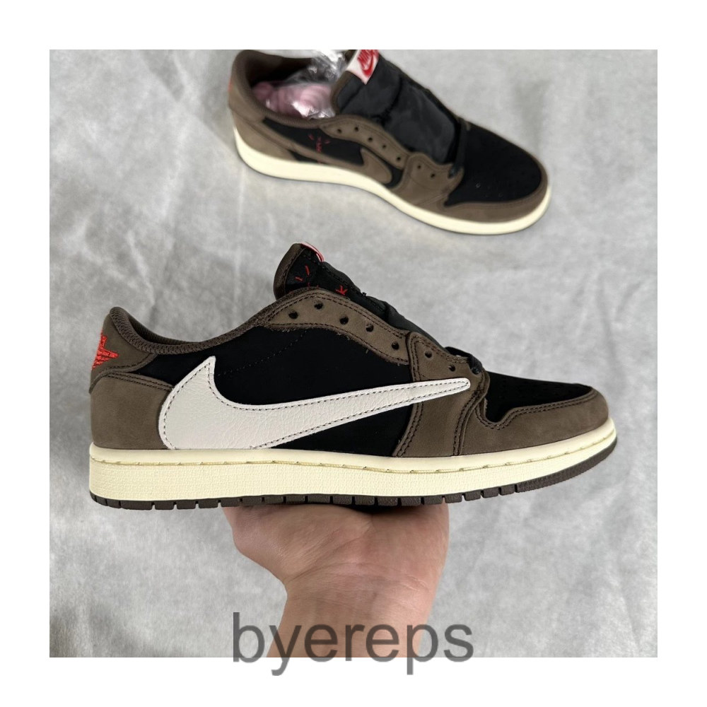 Air Jordan 1 High Union "Varsity Red and Shadow Grey — photo 4 of 4