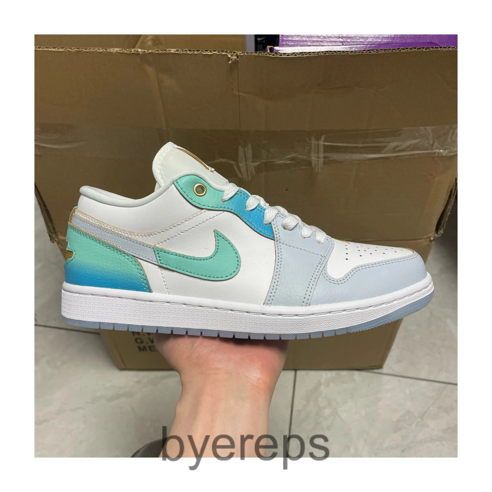 Air Jordan 1 Low True Blue — photo 2 of 4