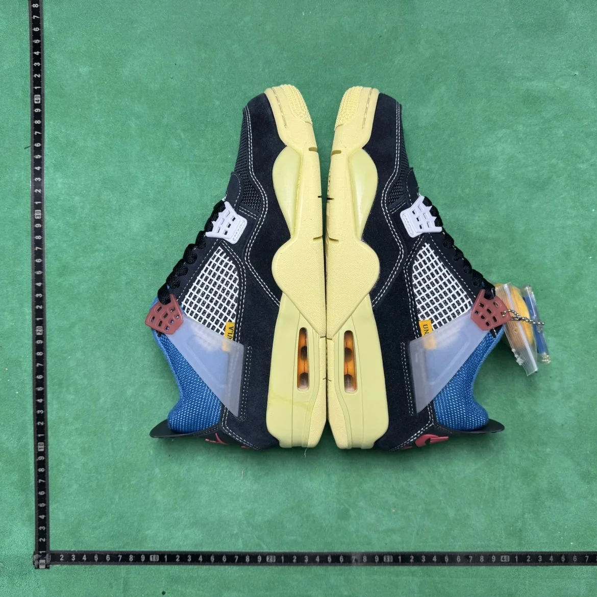 Air Jordan 4