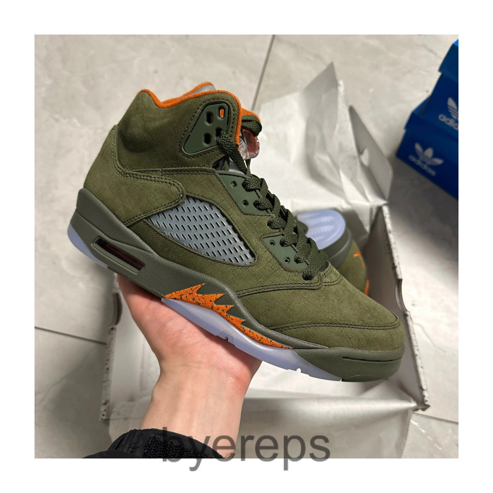 Air Jordan 5 Arctic Pink Awake NY — photo 2 of 4