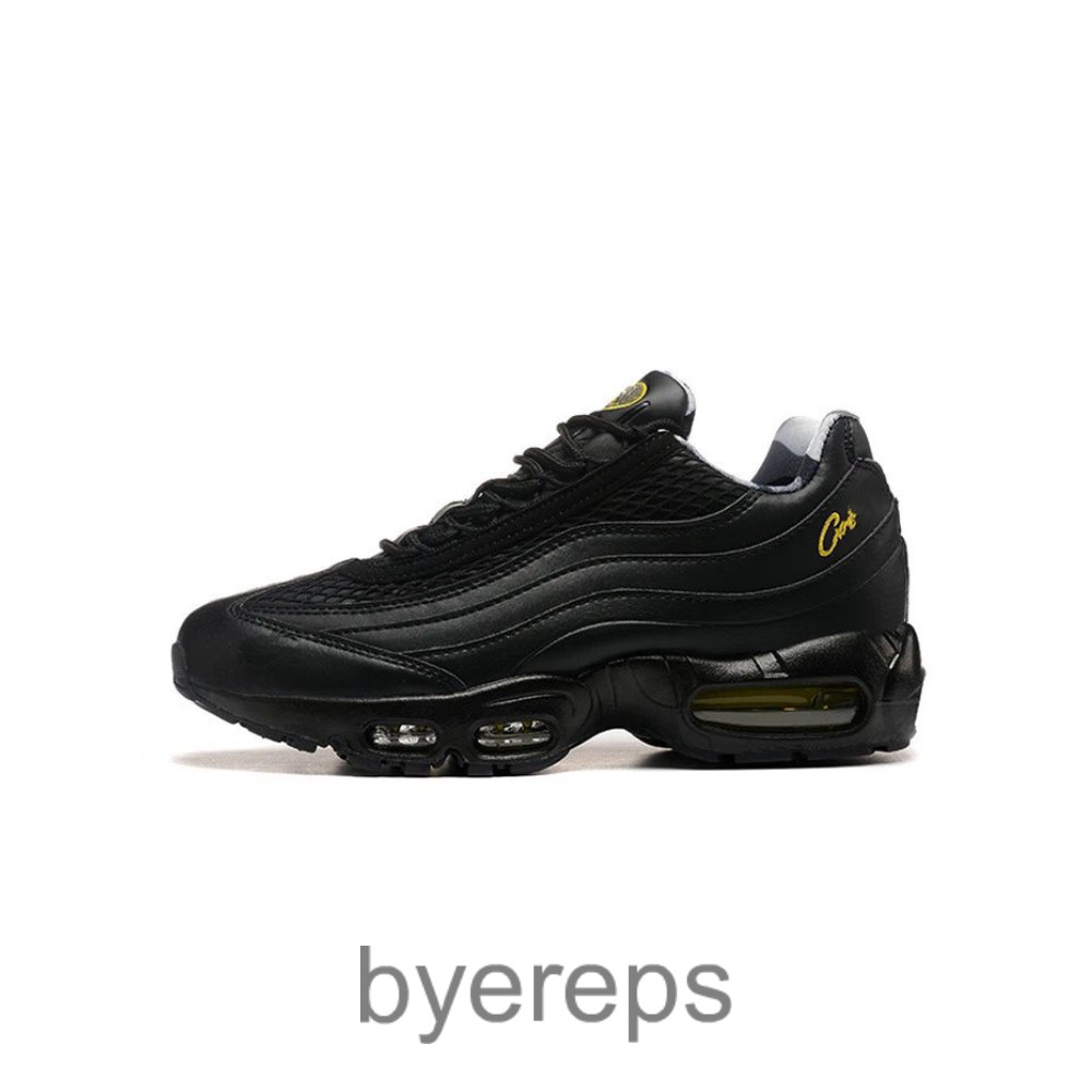 Nike Air Max 95 — photo 2 of 4