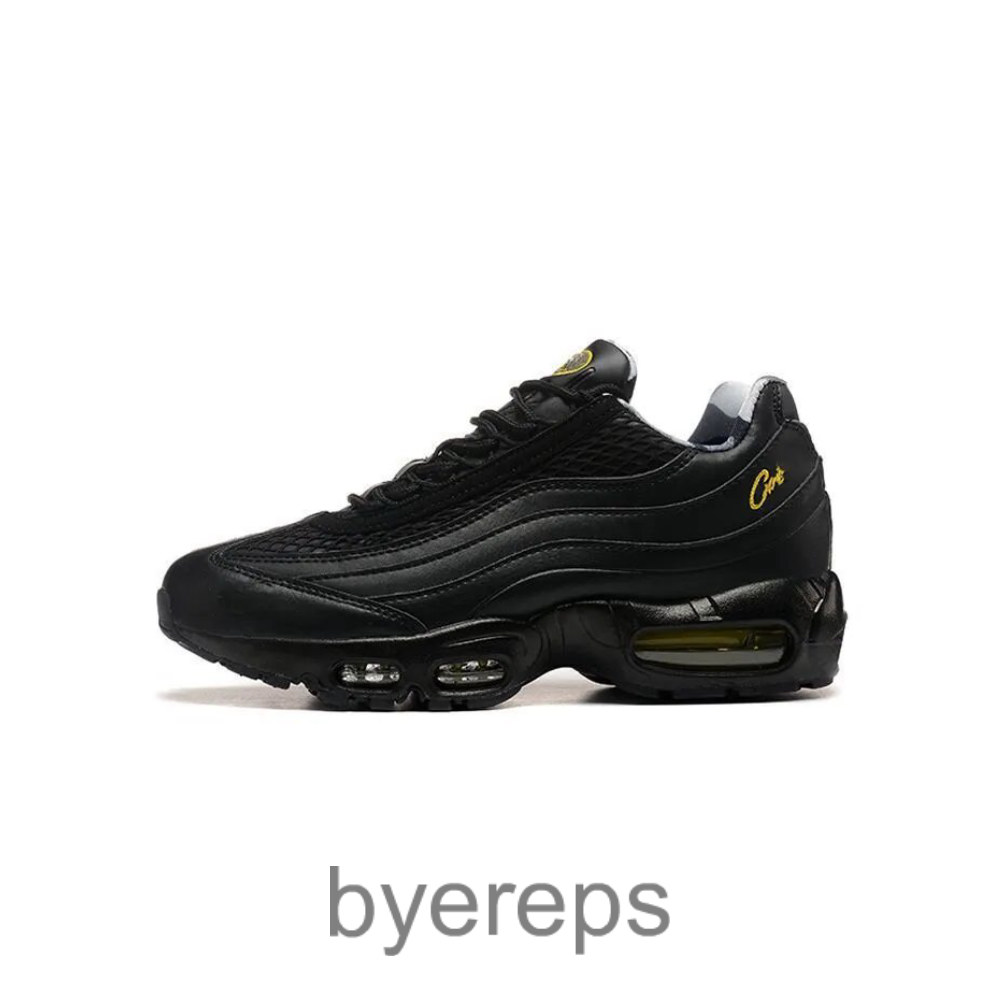 Nike Air Max 95 — photo 3 of 4