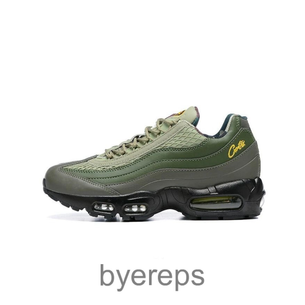 Nike Air Max 95 — photo 4 of 4