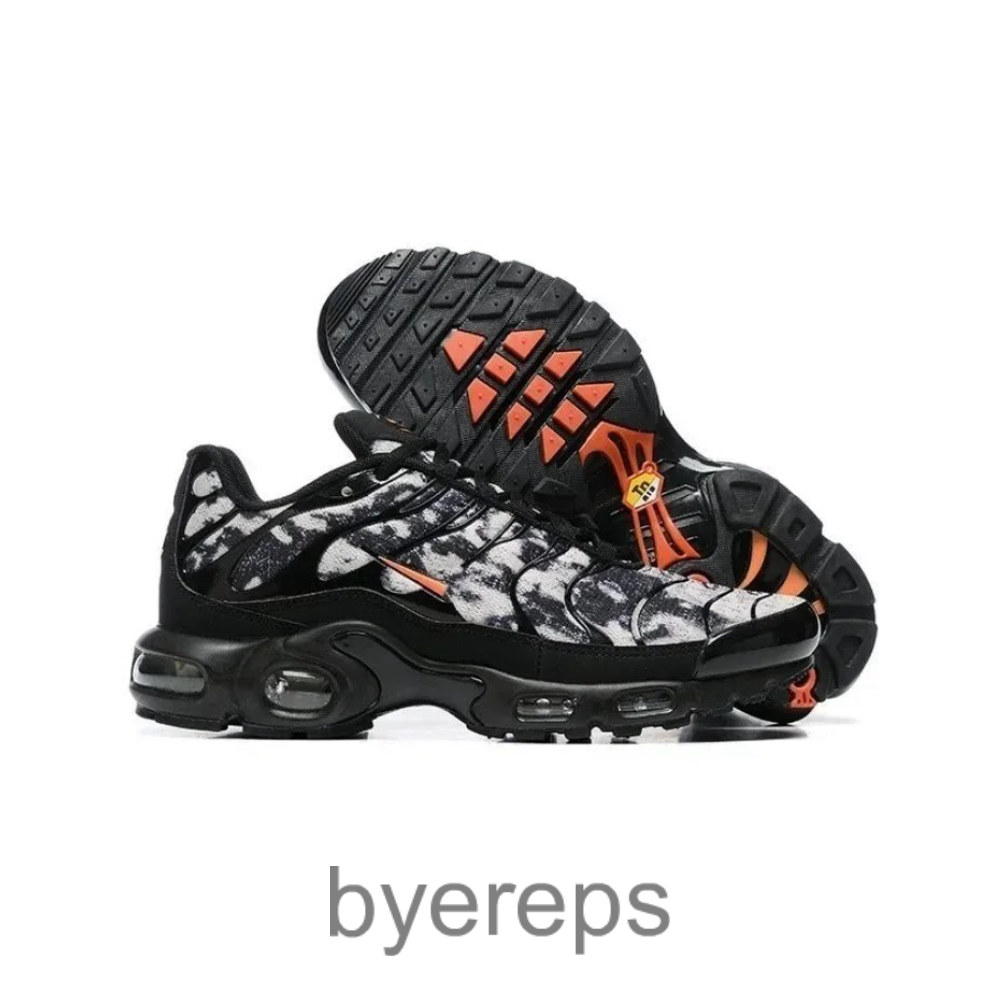 Nike Air Max Plus TN ( 40+ colors ) — photo 4 of 4