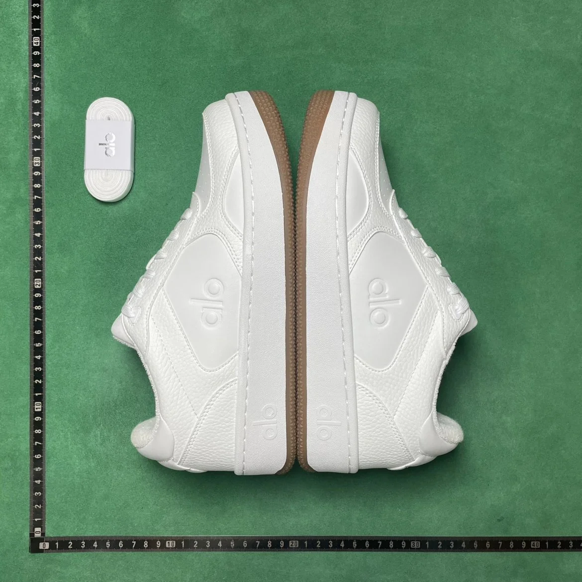 Alo Yoga Recovery Sneaker