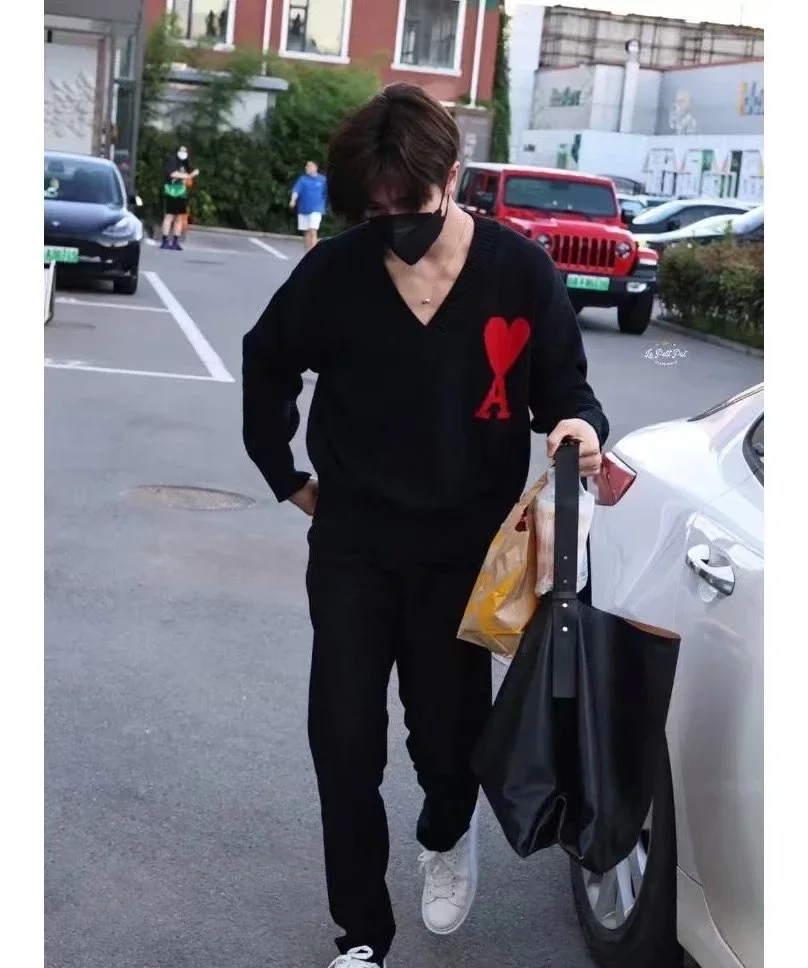 Ami de Coeur V-neck Sweater