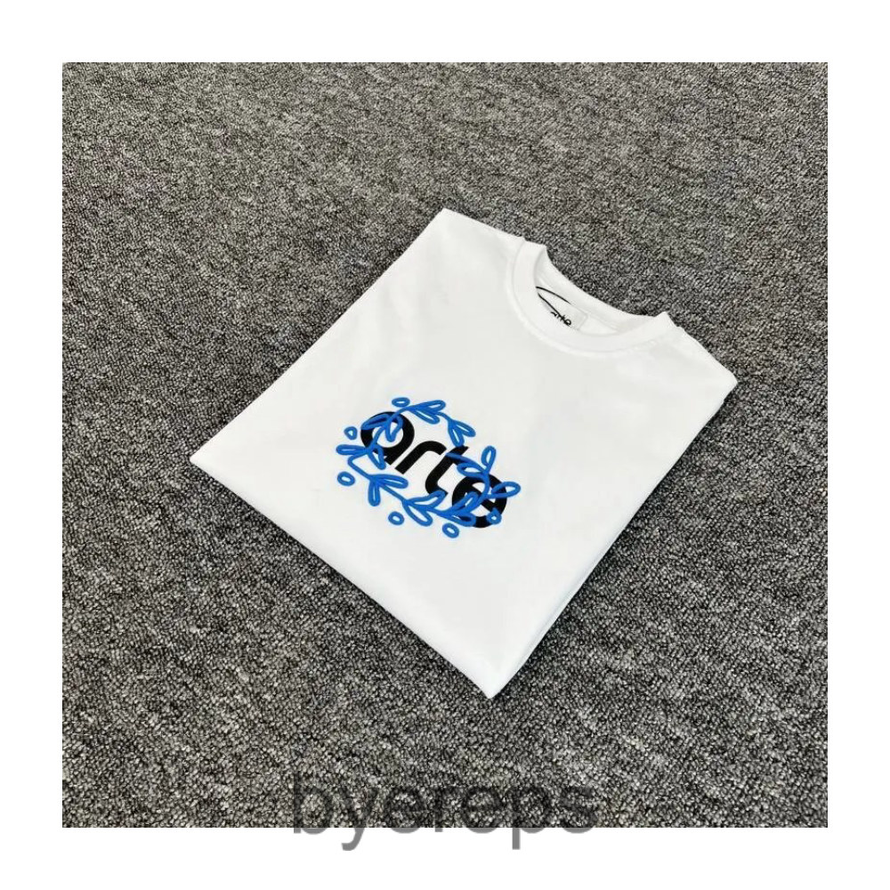 Unbranded Arte tee — photo 3 of 4