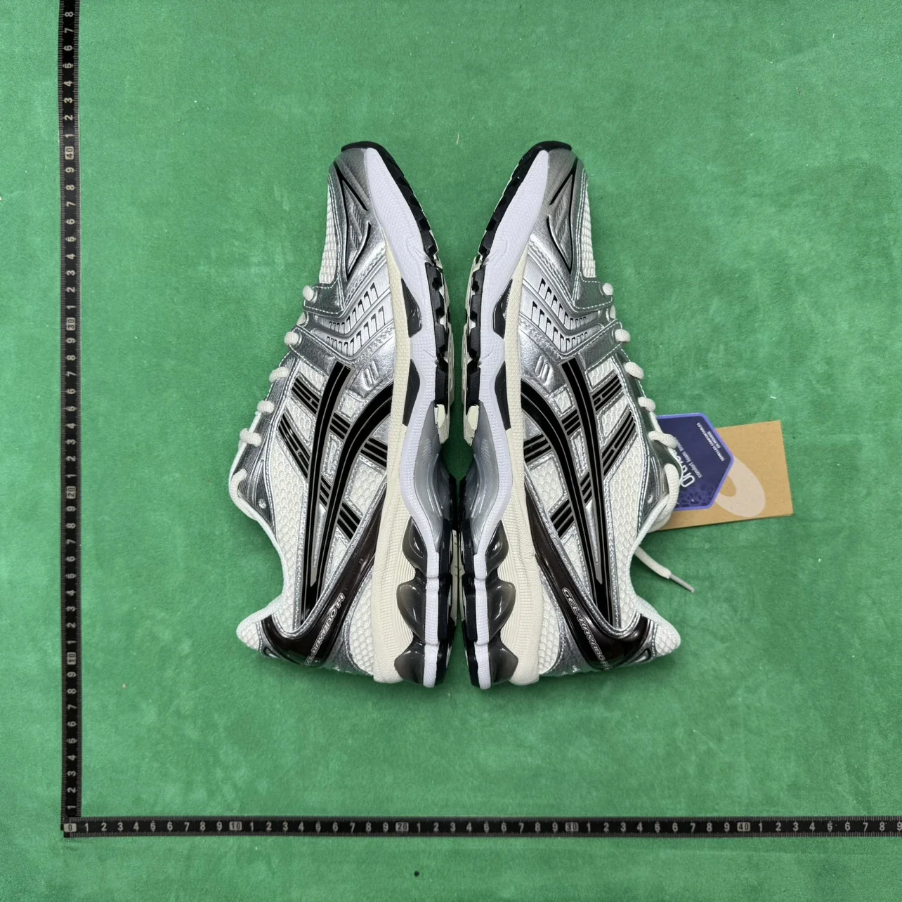 ASICS Gel-Kayano 14