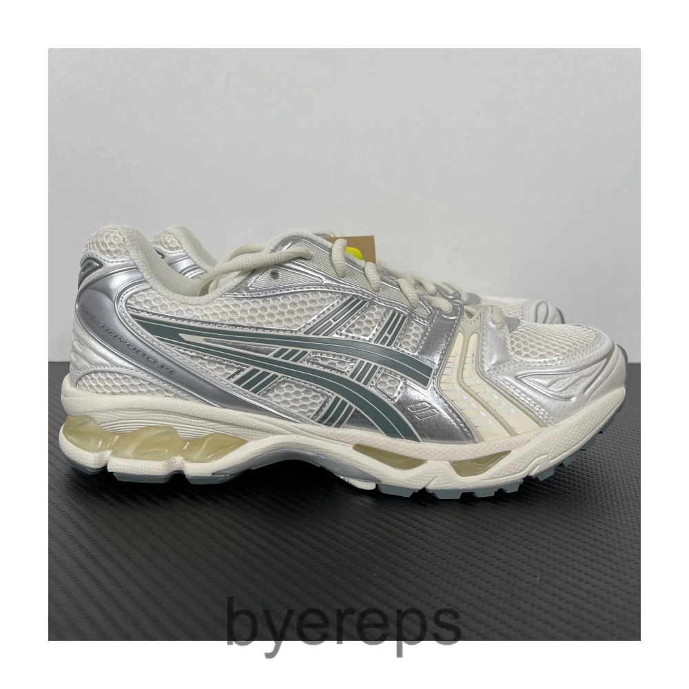 Asics Gel Kayano 14 — photo 2 of 4