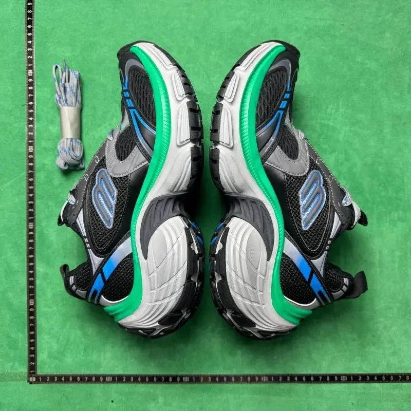 Balenciaga 10XL