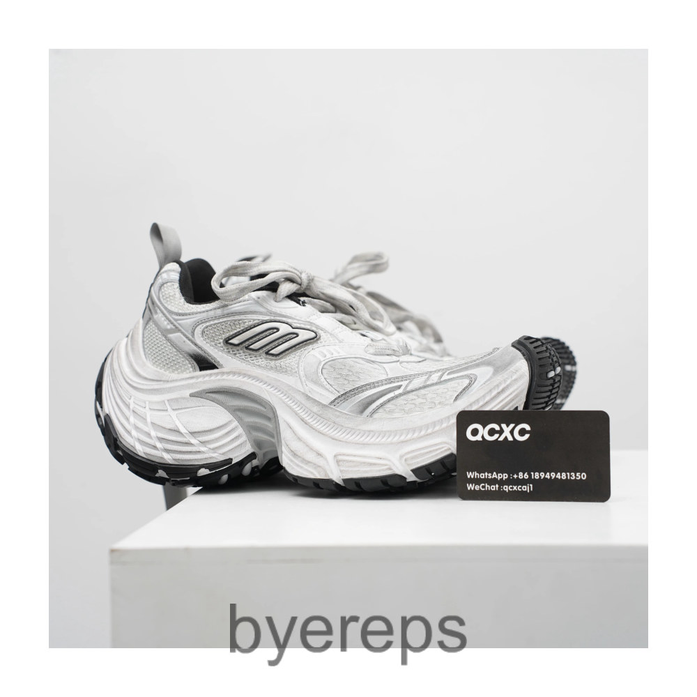 Balenciaga 10XL
