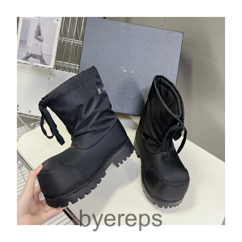 Balenciaga Alaska Shor Tub Fur Boots