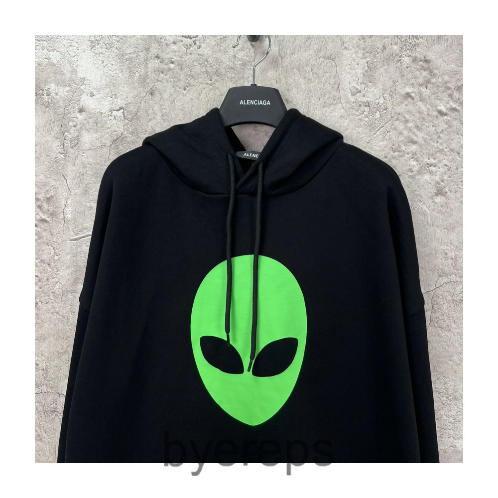 Balenciaga Alien Hoodie — photo 2 of 4