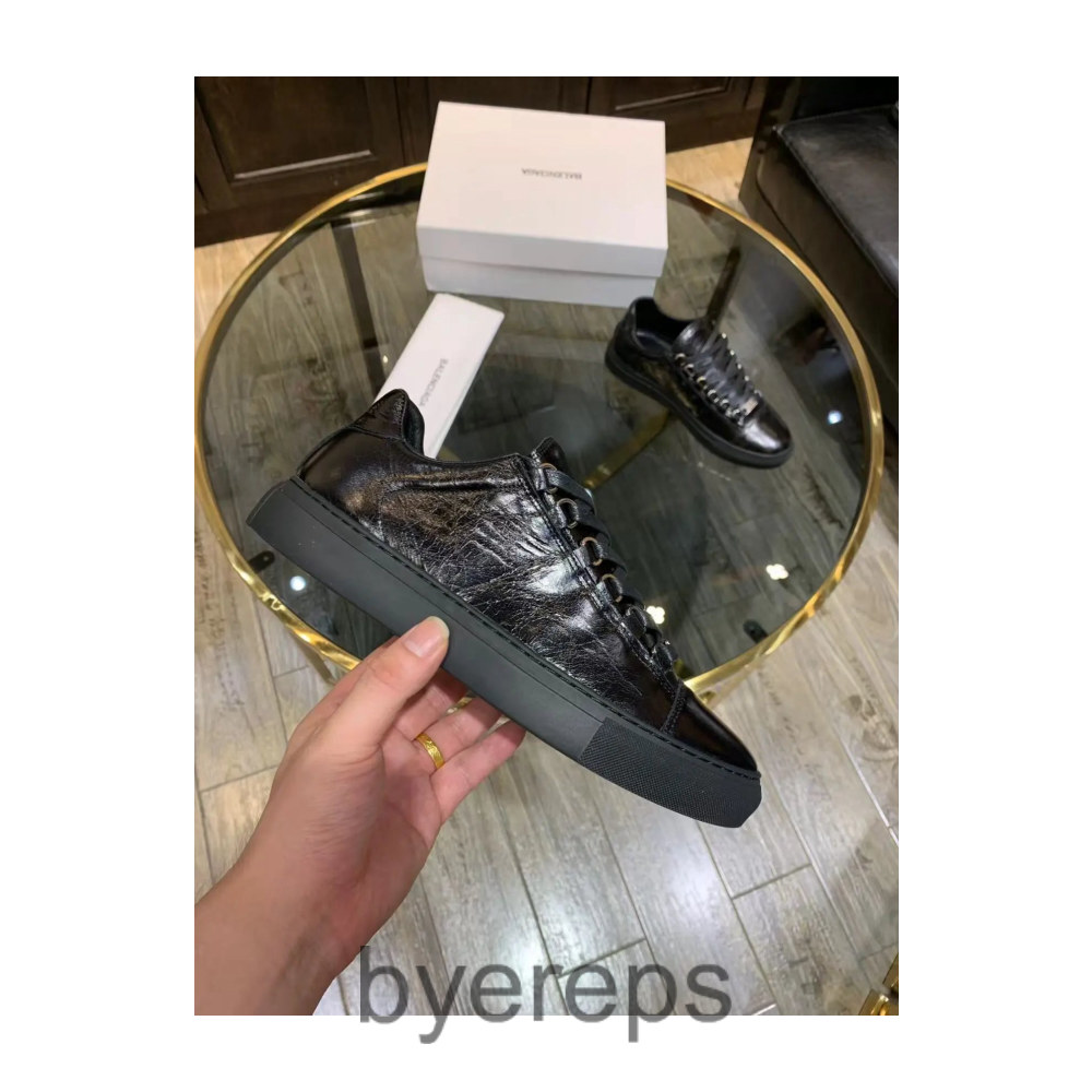 Balenciaga Arenas Low