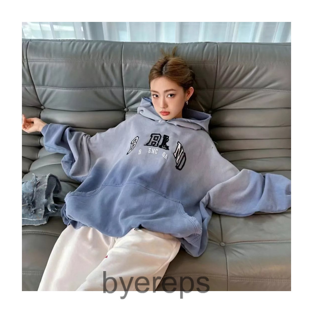 Balenciaga Bekind Hoodie — photo 4 of 4