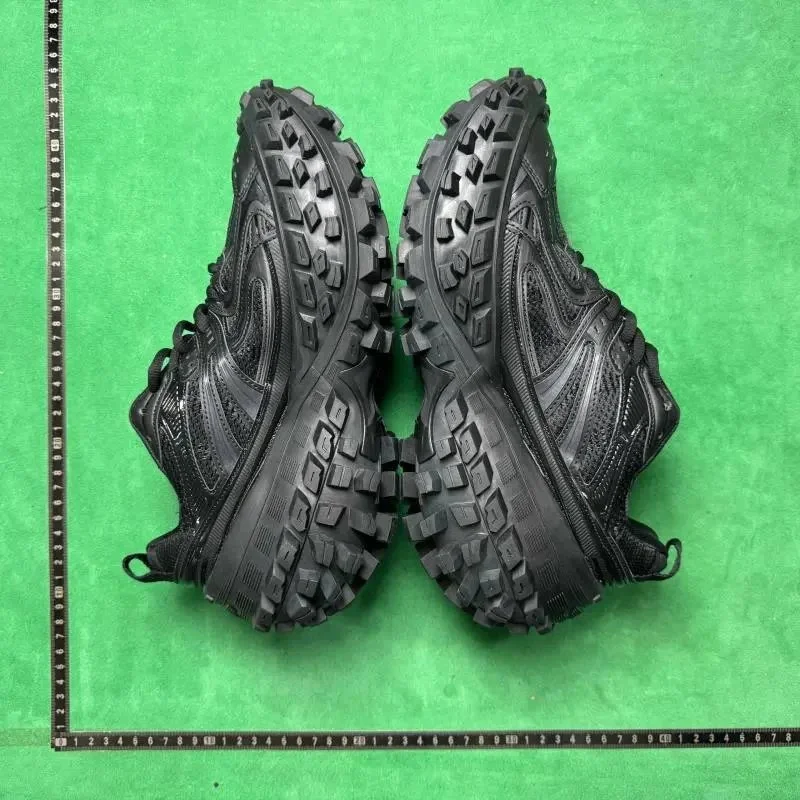 Balenciaga Bouncer