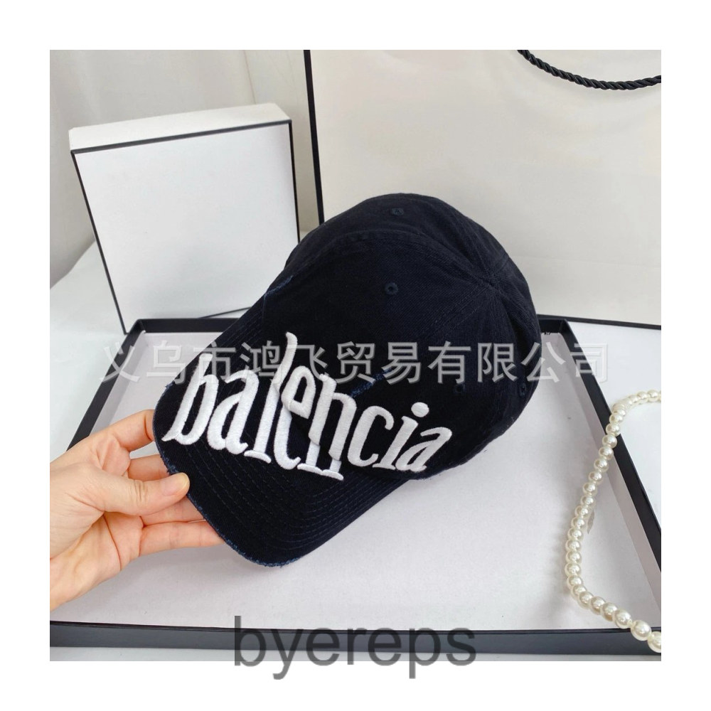Balenciaga Cap — photo 4 of 4