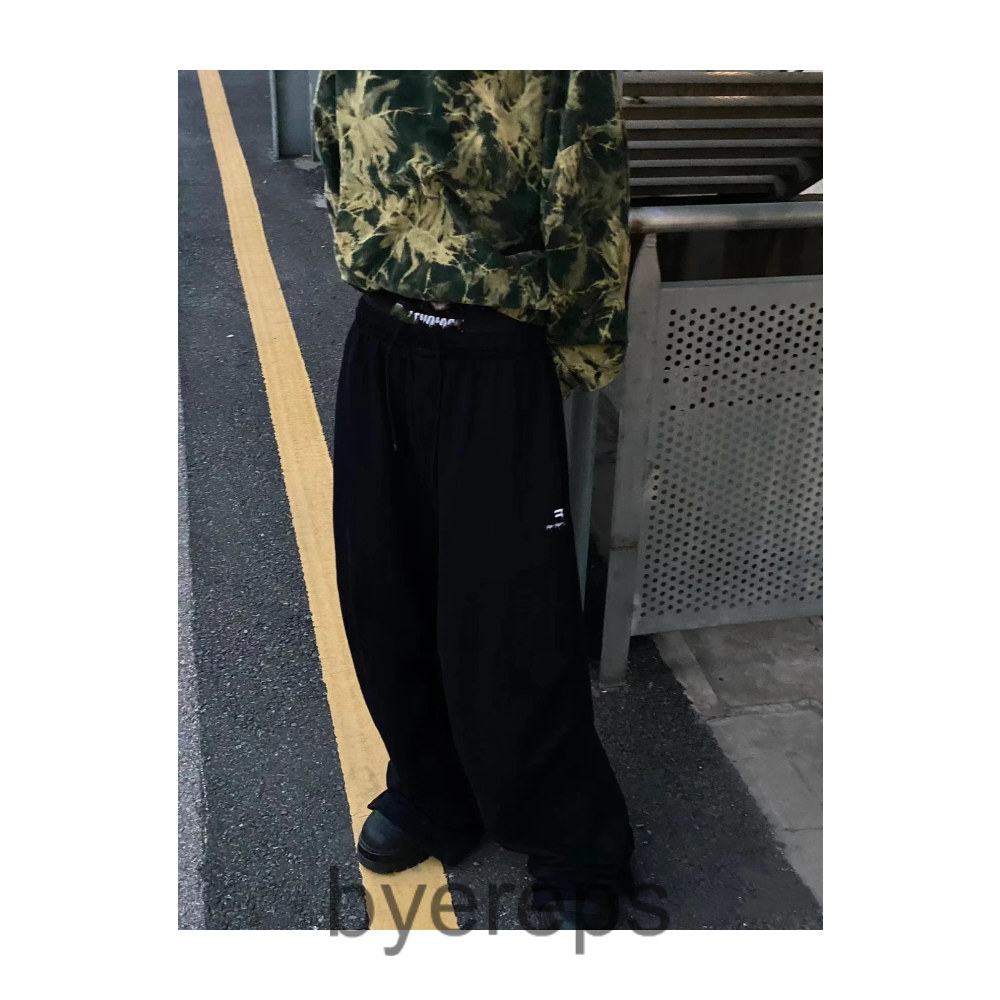 Balenciaga Double Layer Underwear Sweatpants — photo 2 of 4