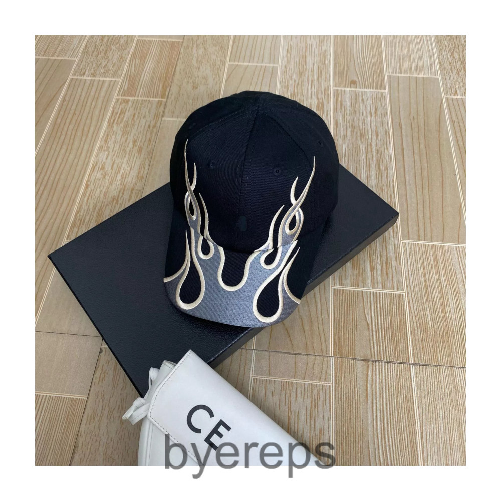 Balenciaga Extr3me Cap — photo 2 of 4