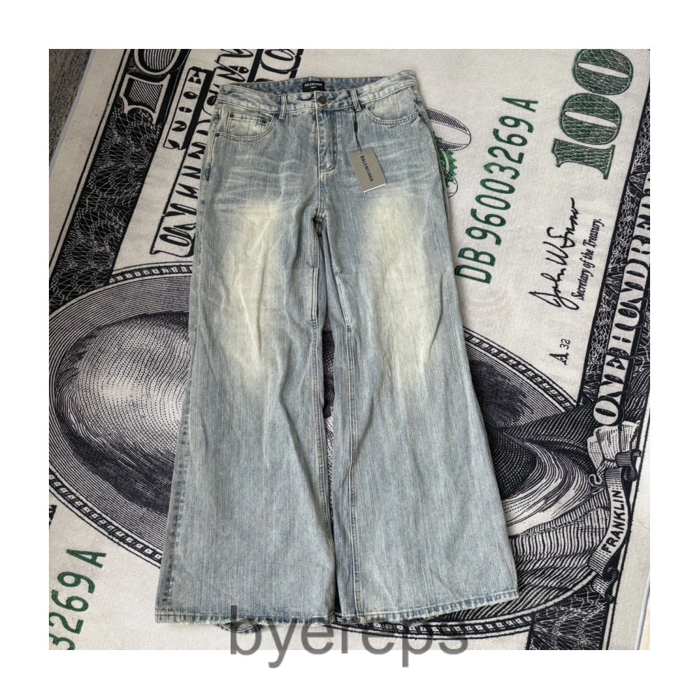 Balenciaga Flared Denim — photo 3 of 4