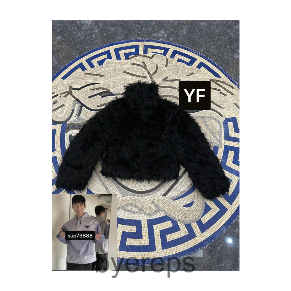 Balenciaga fur jacket — photo 2 of 4