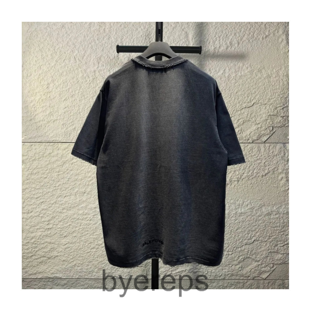 Balenciaga German Tee — photo 2 of 4