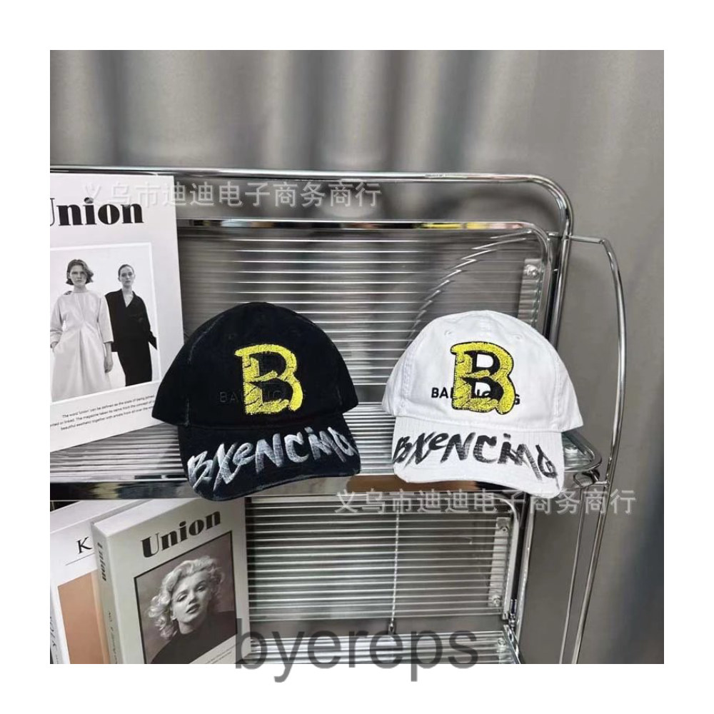 Balenciaga Hat — photo 2 of 4