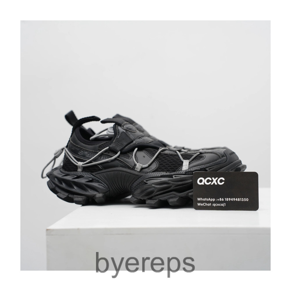 Balenciaga Hiker