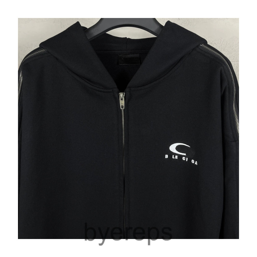 Balenciaga Hoodie — photo 4 of 4