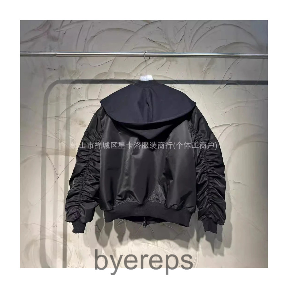 Balenciaga Icgnocnito Bomber (budget) — photo 3 of 4