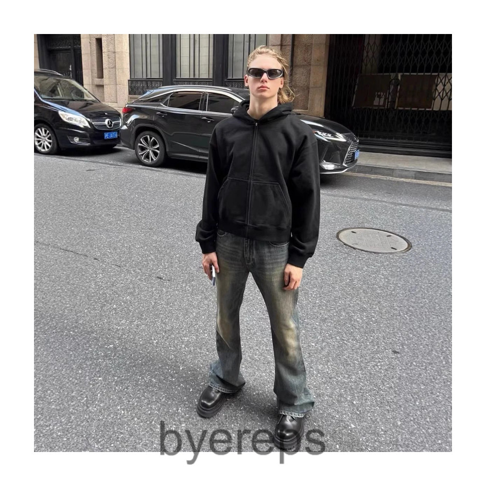 Balenciaga Jeans / Cargo Split Jeans — photo 2 of 4