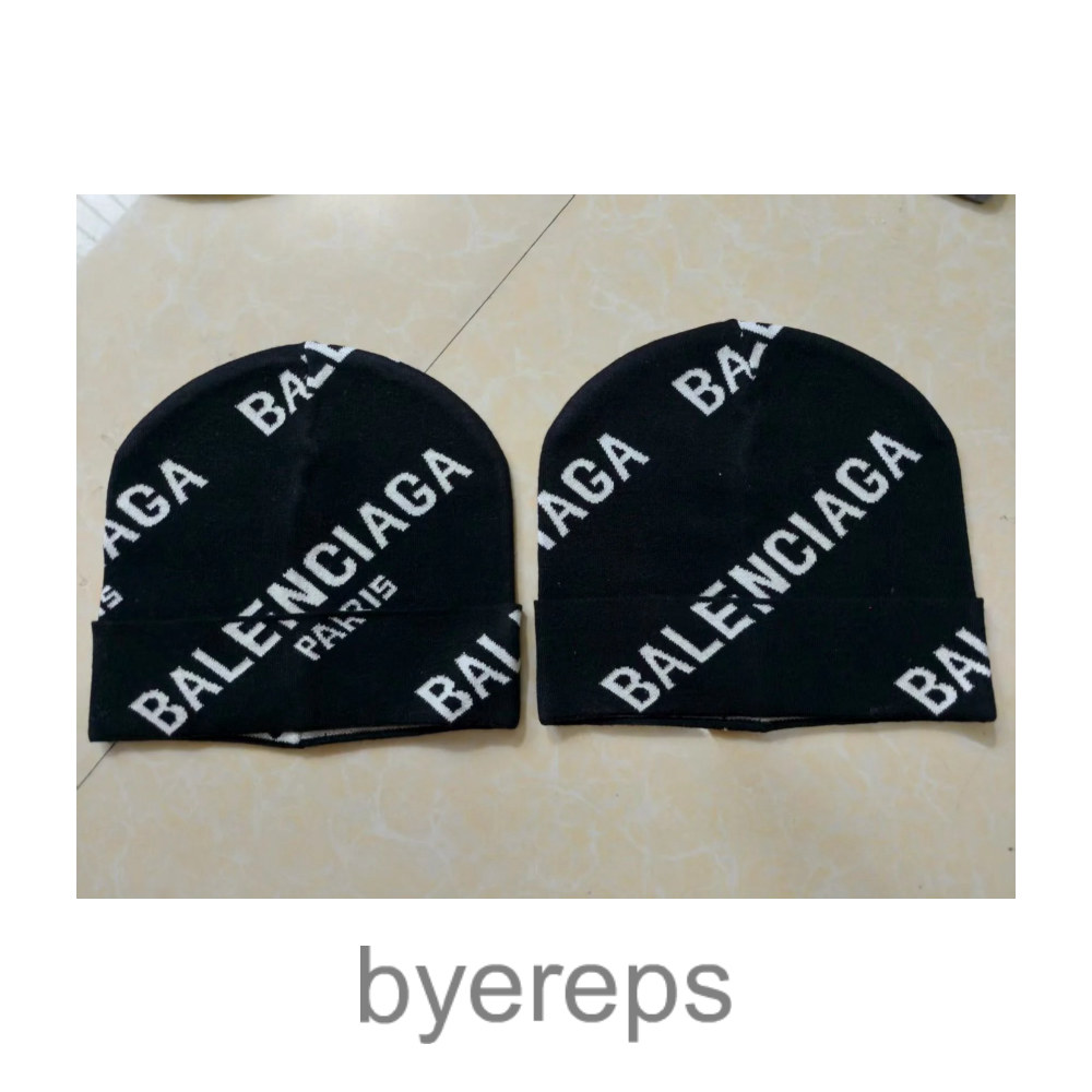 Balenciaga Knitted Hat — photo 2 of 2