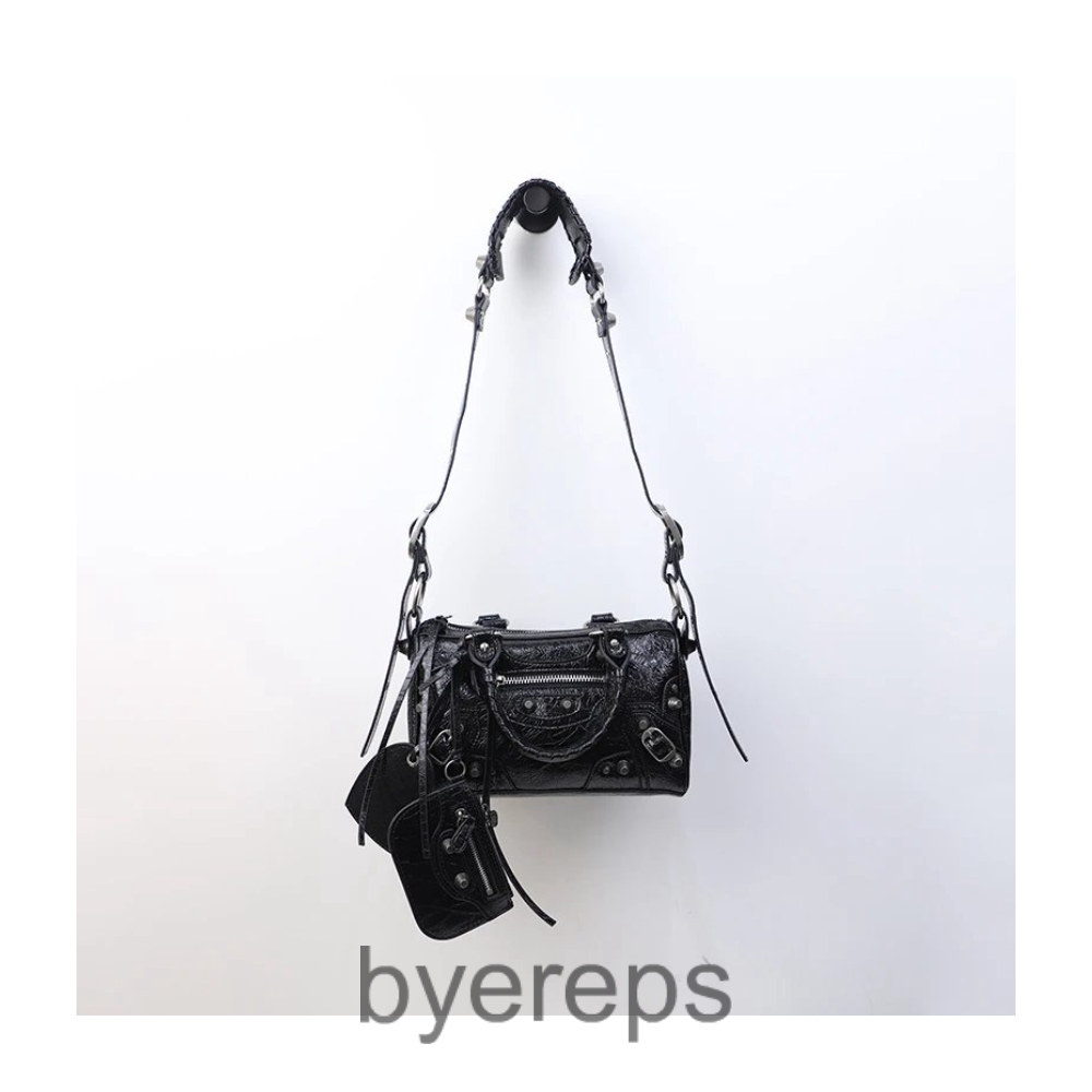 Balenciaga Lecagole Tassel Bag — photo 2 of 4