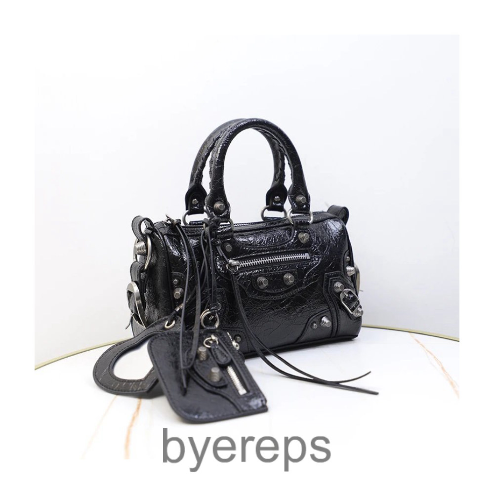 Balenciaga Lecagole Tassel Bag — photo 4 of 4