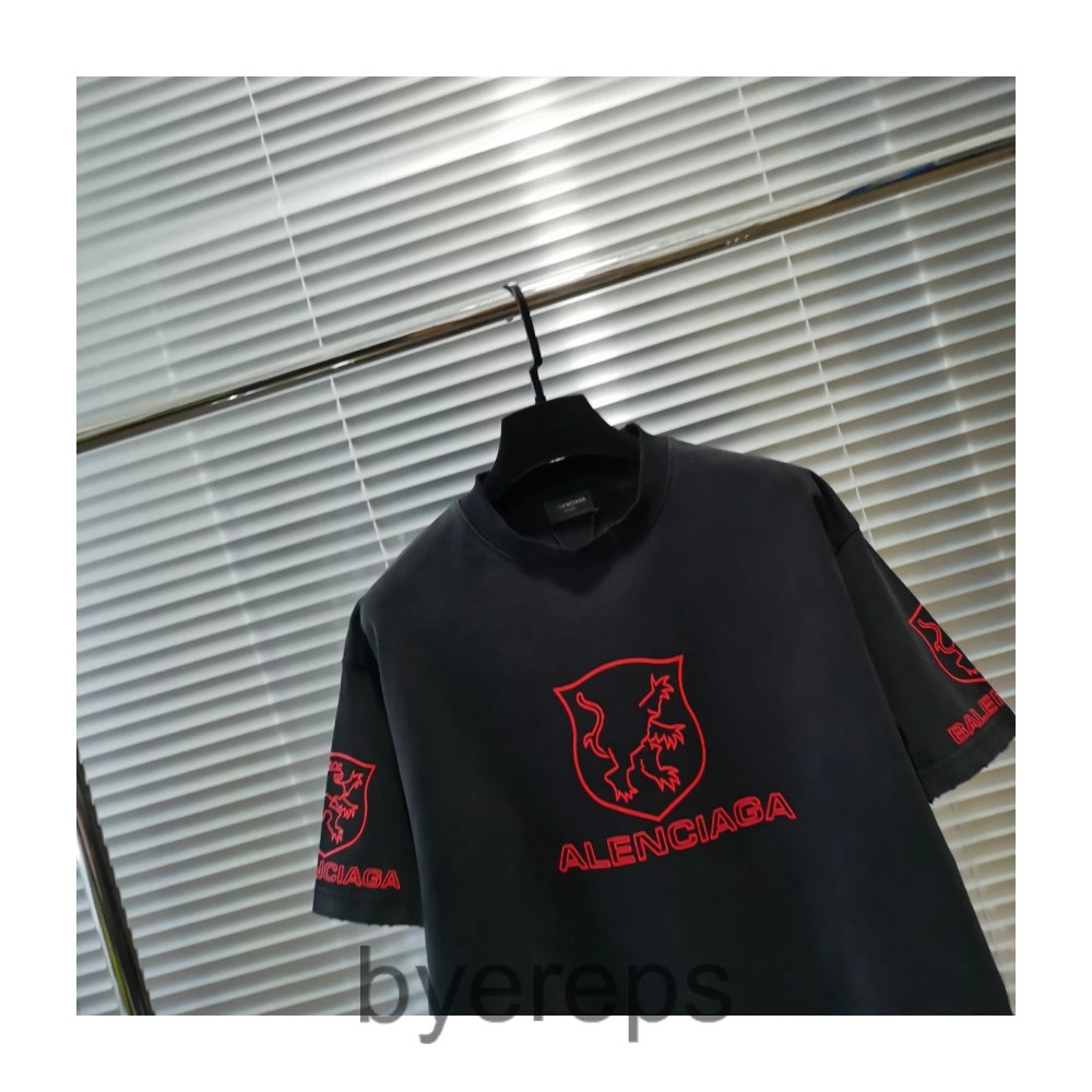 Balenciaga Lion Shirt — photo 4 of 4